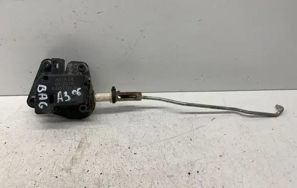 Audi A3 S3 8P Fuel tank cap lock 8E9827833 KG577SL36