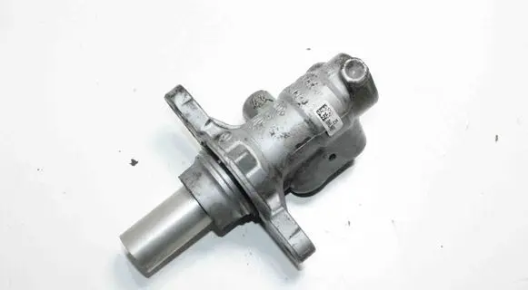 Ford Focus Master brake cylinder