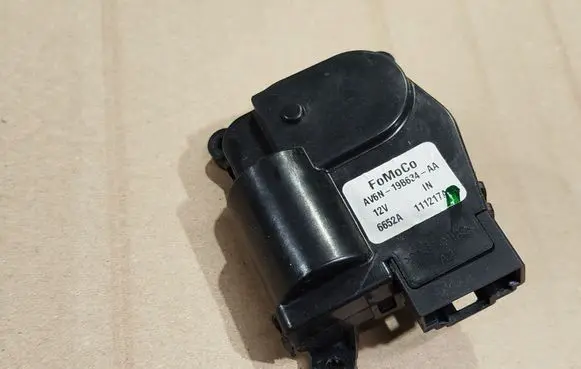 Ford Transit Custom Air flap motor/actuator AV6N19B634AA AV6N19B634