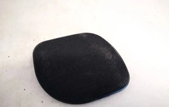 Side speaker trim/cover