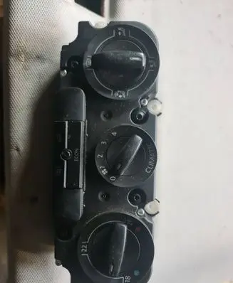 Volkswagen Touran I Climate control unit 1T2820045 5HB00872201