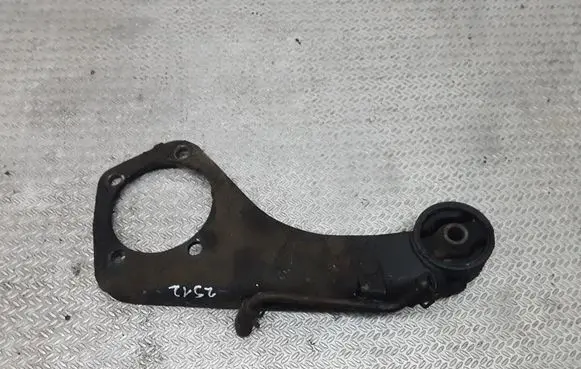 Hyundai Terracan Front differential bracket 