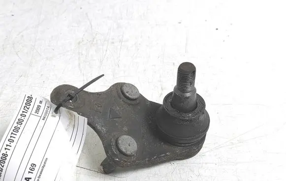 Toyota Avensis T270 Front ball joint 43330-09770