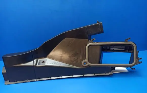 Mercedes-Benz E W212 Rain gutter A2128300244