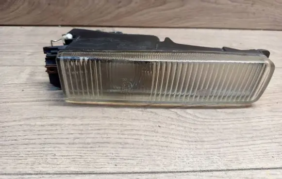 Audi 80 90 S2 B4 Front fog light 13252600 301140694 E18242