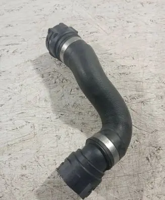 BMW X5 F15 Engine coolant pipe/hose 8517969