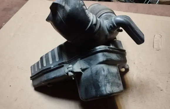 Honda Element Air filter box