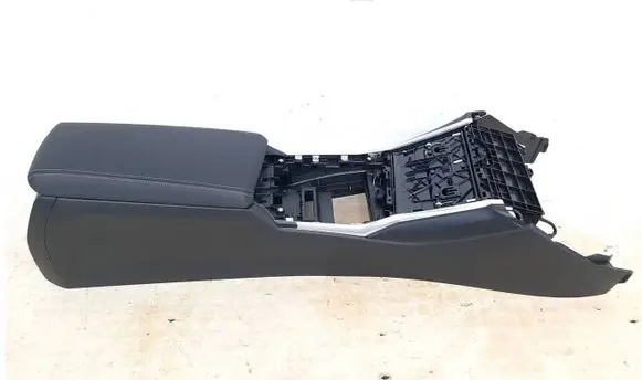 BMW 2 G42 Center console 
