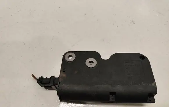 Volkswagen Touareg I Tailgate lock latch 7L0827511C 40500148