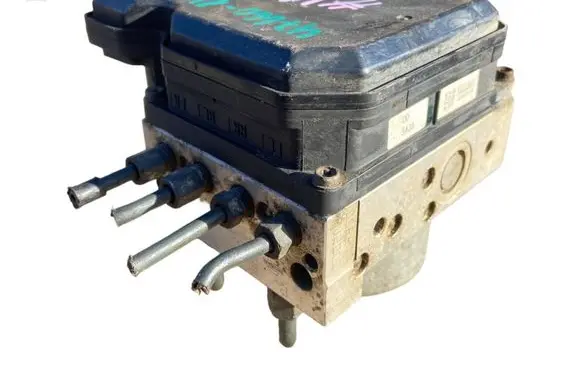 Nissan Juke I F15 ABS Pump 476601KC1B 2203L065