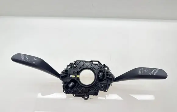 Wiper turn signal indicator stalk/switch