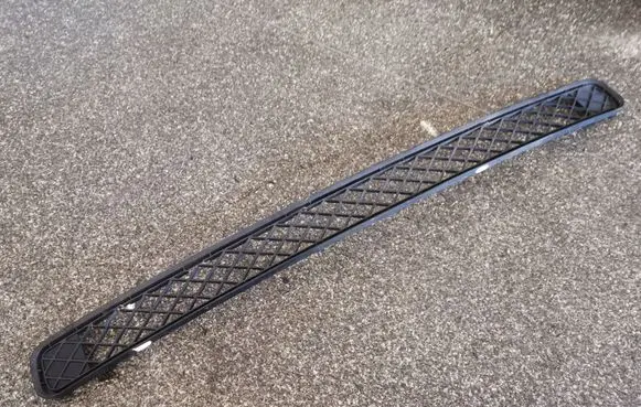 Toyota RAV 4 (XA30) Front bumper lower grill 5311342030