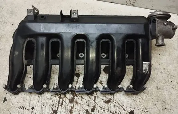 BMW 5 E60 E61 Intake manifold 7790701