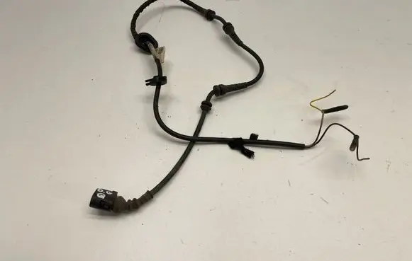 Audi A3 S3 A3 Sportback 8P Rear ABS sensor wiring 1K0927904M