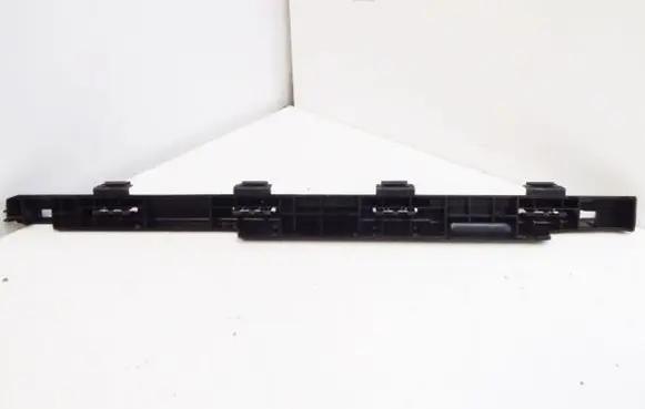 Mercedes-Benz E W212 Front bumper mounting bracket A2126800356