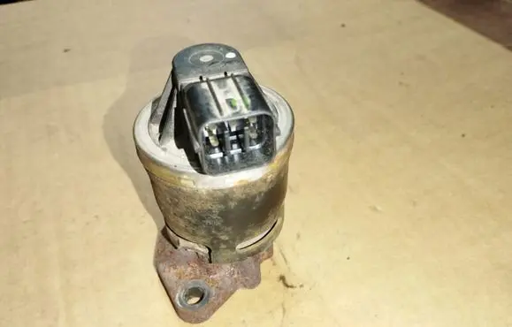 Honda Accord EGR valve 13137924