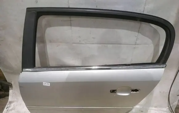 Opel Signum Rear door PILKOS