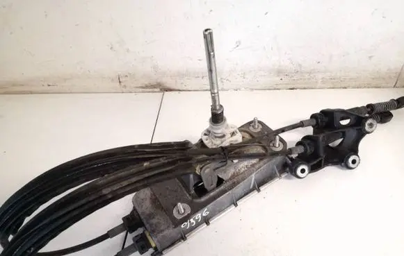 Seat Ibiza IV (6J,6P) Gear shifter/selector 6q0711061
