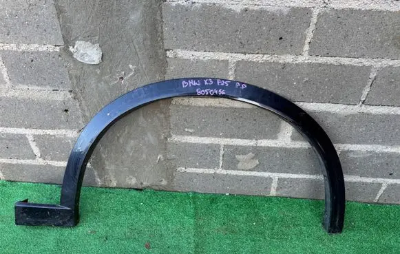Front arch trim