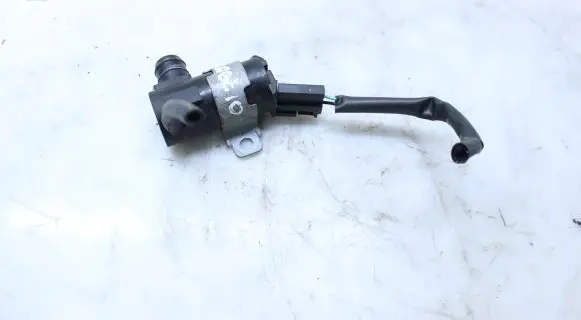Mitsubishi Pajero Windscreen/windshield washer pump