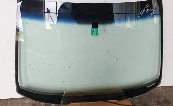 Honda Accord Front windscreen/windshield window 