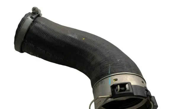 Volvo V60 Intercooler hose/pipe 31657743