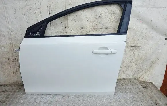 Volvo V40 Front door 