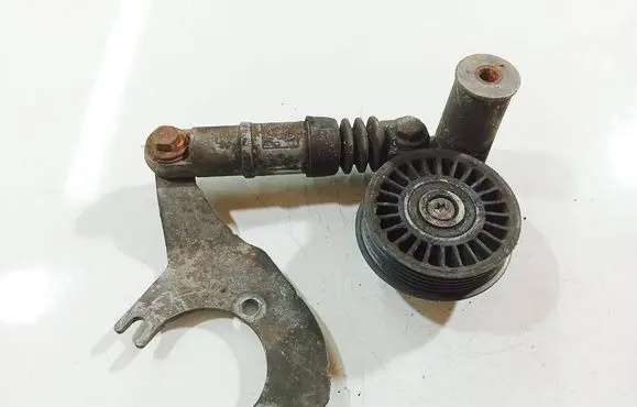 Volkswagen PASSAT B5.5 Generator/alternator belt tensioner 038145283 038145283A