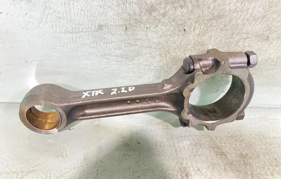 Nissan X-Trail T30 Connecting rod/conrod 
