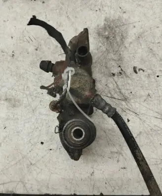 Opel Vivaro Rear brake caliper 20853