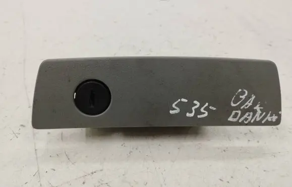 Chrysler 300 - 300C Glove box lock 5jm55trmac