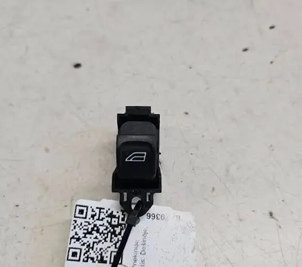 Volvo V70 Electric window control switch 30773272