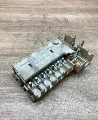 BMW 5 E39 Fuse box set 8370639 8370638