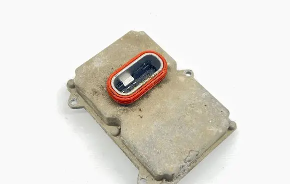 Mercedes-Benz E W211 Headlight ballast module Xenon 5DF00827900 A0028202426