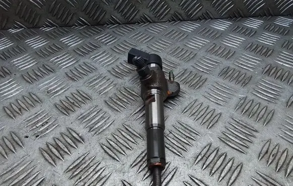Volvo V50 Fuel injector A2C59513556
