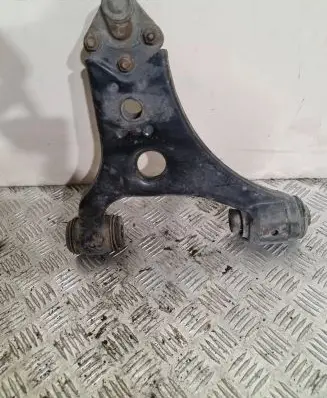 Mercedes-Benz B W245 Front lower control arm/wishbone A1693300407