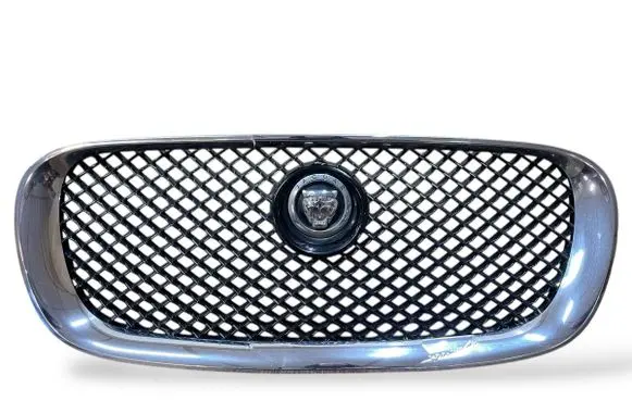 Jaguar XF X250 Front bumper upper radiator grill 8X238A100AE