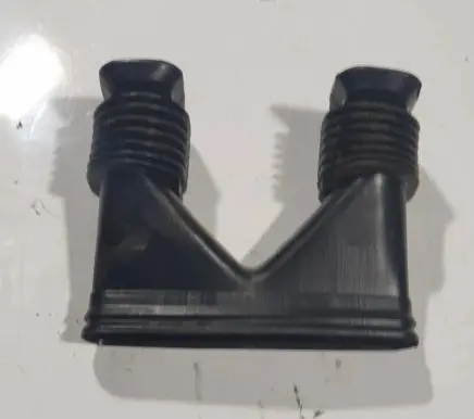 Air intake hose/pipe