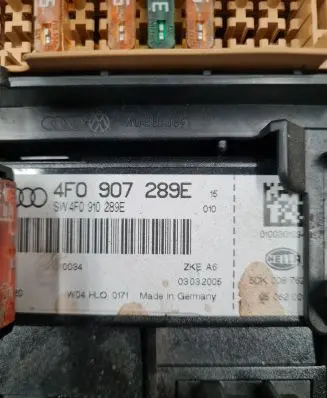 Audi A6 S6 C6 4F Comfort/convenience module 4F0907289E