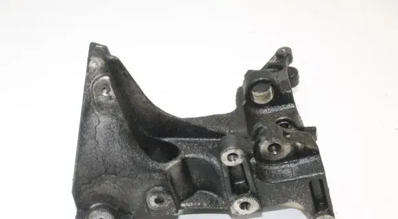 Peugeot 3008 I Generator/alternator bracket 9685991680