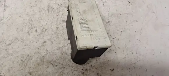 Audi A3 S3 8L Door central lock control unit/module 8L0862257N