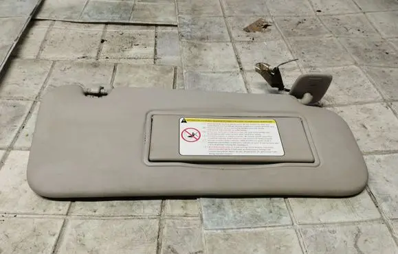 Peugeot 407 Sun visor