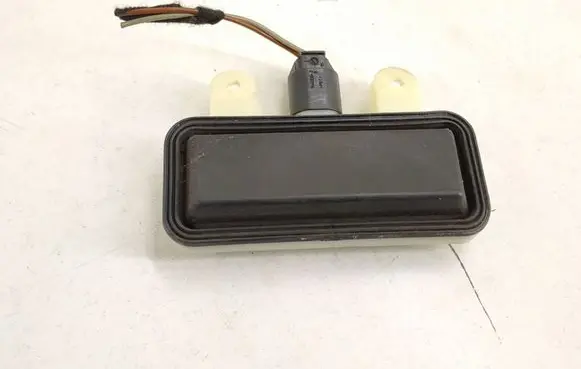 Mercedes-Benz E W212 Tailgate opening switch DALISID2462 A2218702410 2218702410
