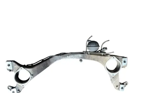 Audi Q7 4L Engine mounting bracket 7L8199207A