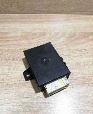 BMW 7 E38 Other control units/modules 8352494