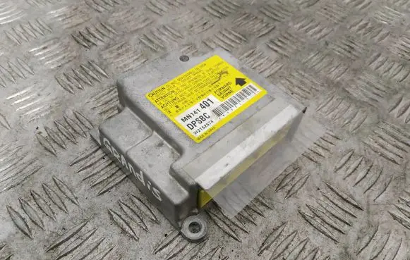 Mitsubishi Grandis Airbag control unit/module MN141401