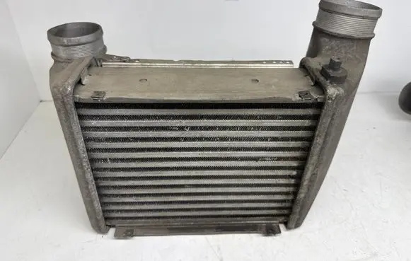 Audi RS6 Intercooler radiator 077145806F