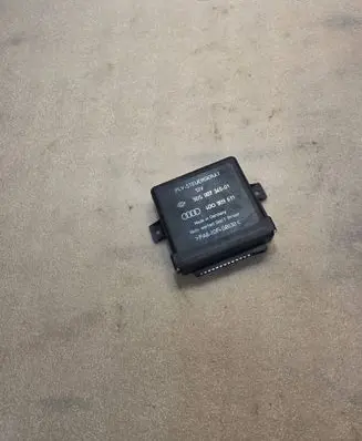 Audi A8 S8 D2 4D Other control units/modules 5DS00734501 4D0909611