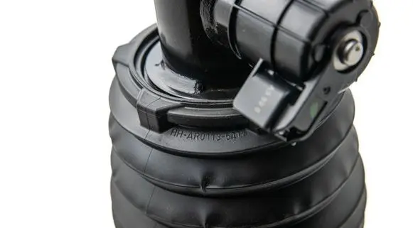 BMW X6M G06 F96 Air suspension rear shock absorber 37105A40B53 78315615 37106869038