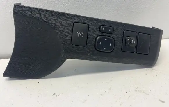 Toyota Avensis T270 Wing mirror switch 5544605080